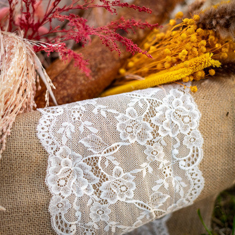 1 Tischläufer Jute & Spitze