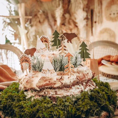 20 Cake Topper – Into the wild